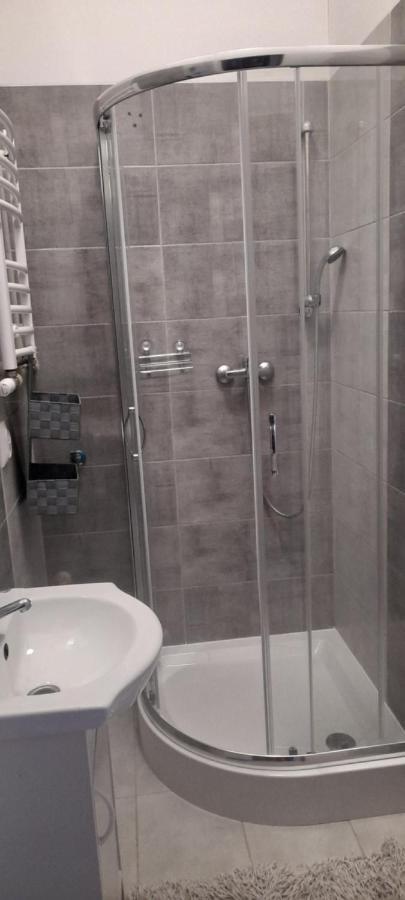 Ali 3 * Sosnowiec